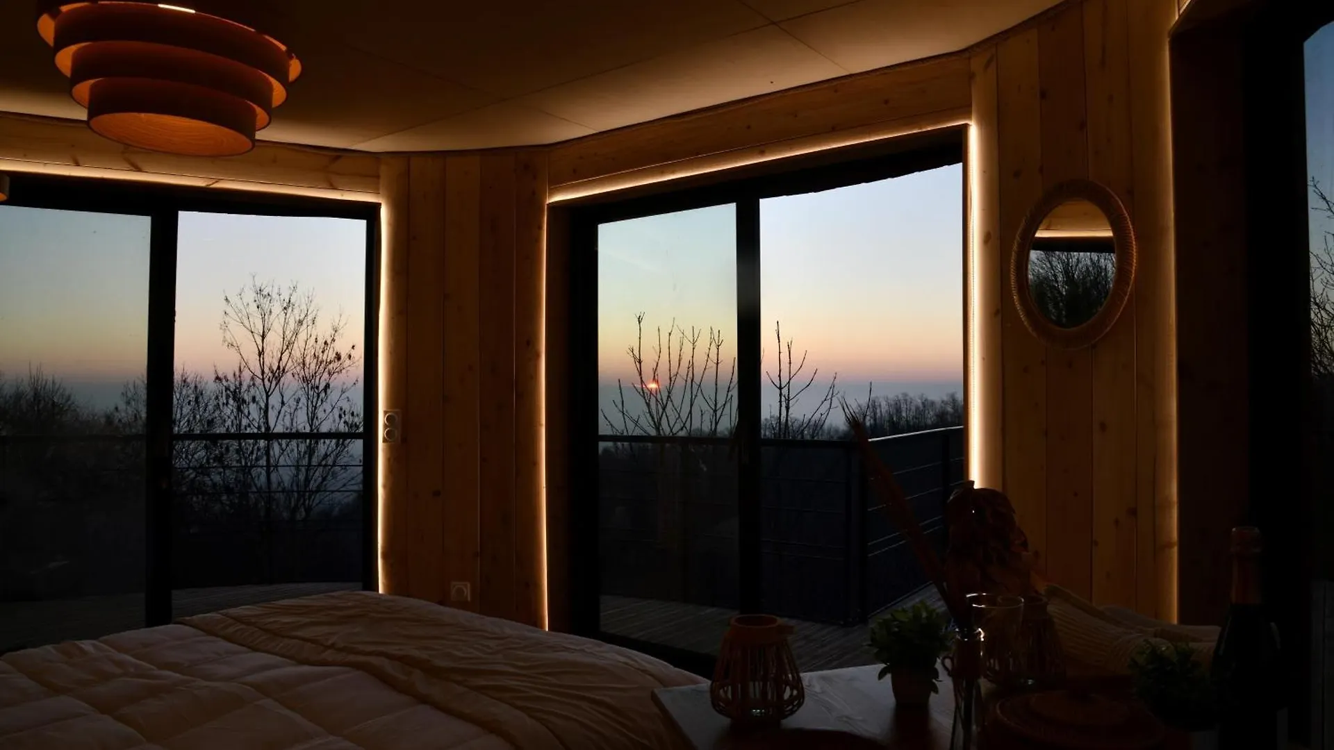 Chalet Domaine Des Etoiles - Logements Insolites Gillonnay