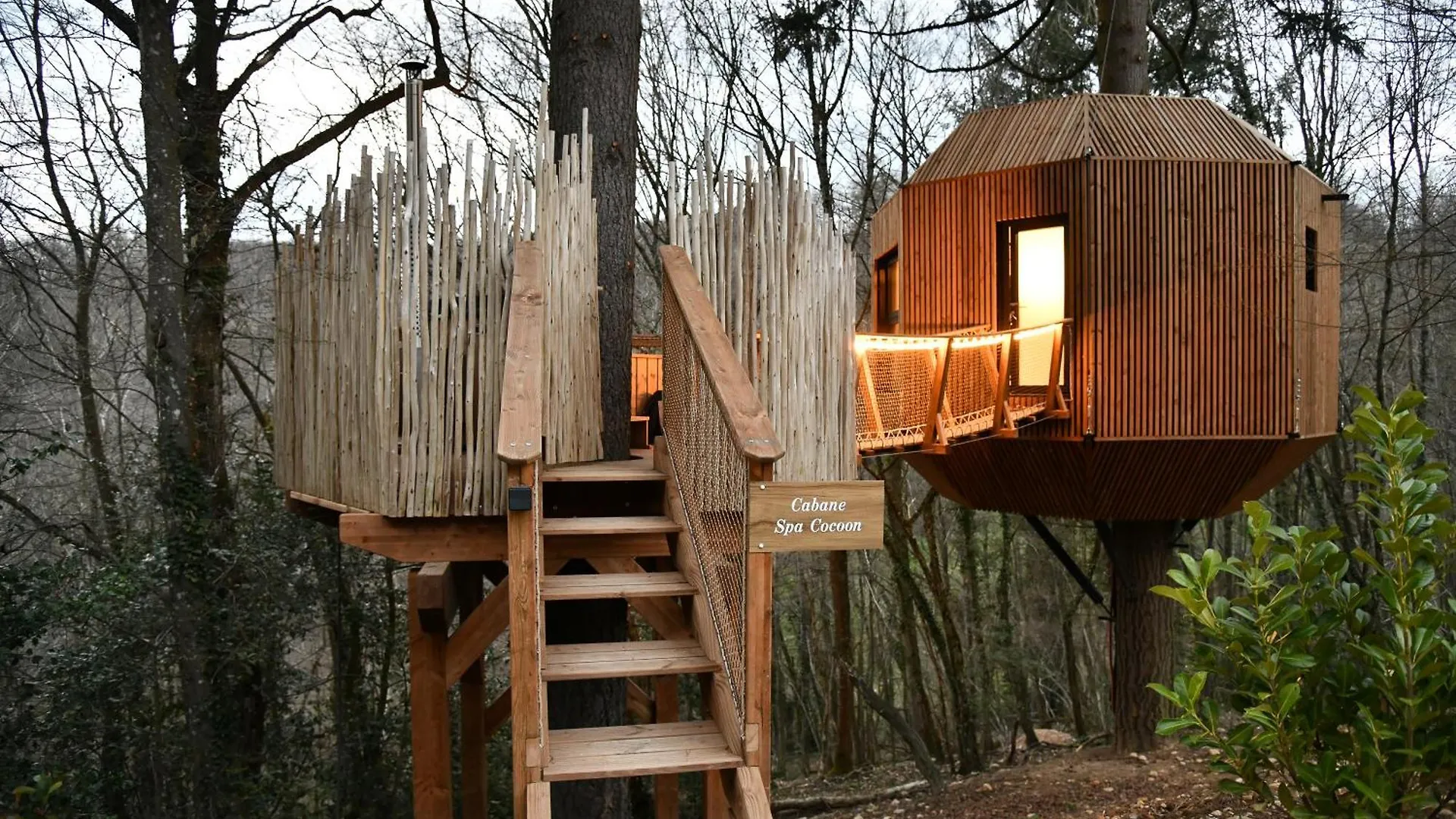 Domaine Des Etoiles - Logements Insolites Gillonnay